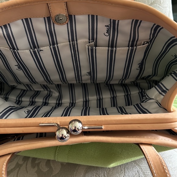 COACH Like New Hampton Archive 10th Anniversary Bag - Picture 7 of 13